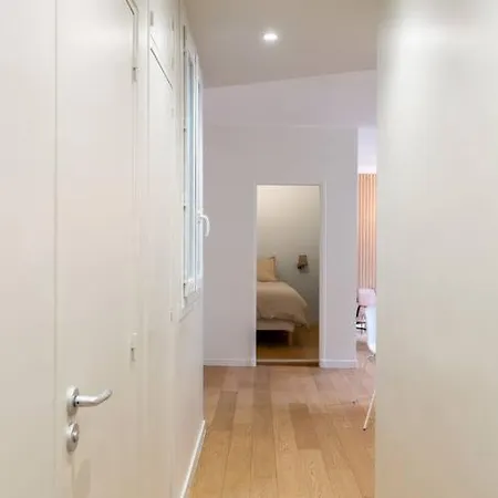 La Des Expositions Apartment *